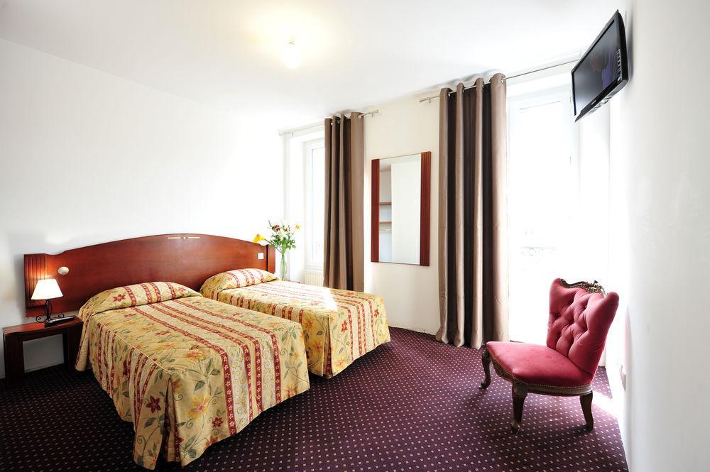 Le Victor Hugo Hotel Montrouge Bagian luar foto